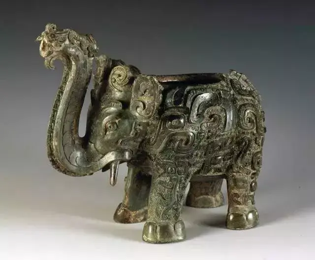 象尊 现藏于湖南省博物馆 象尊 现藏于湖南省博物馆